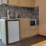 Smaragda Skopelos *