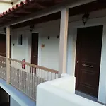 Smaragda Skopelos * Agnontas