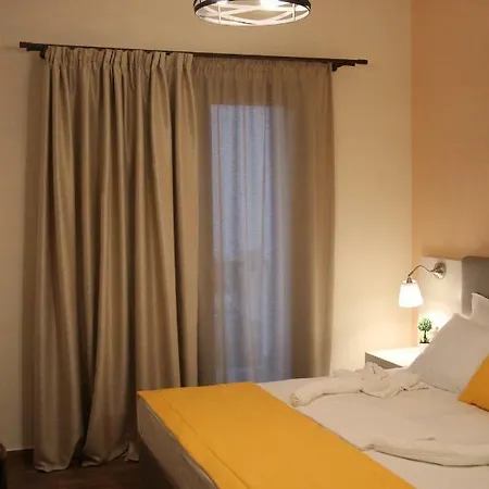 Smaragda Apartment *