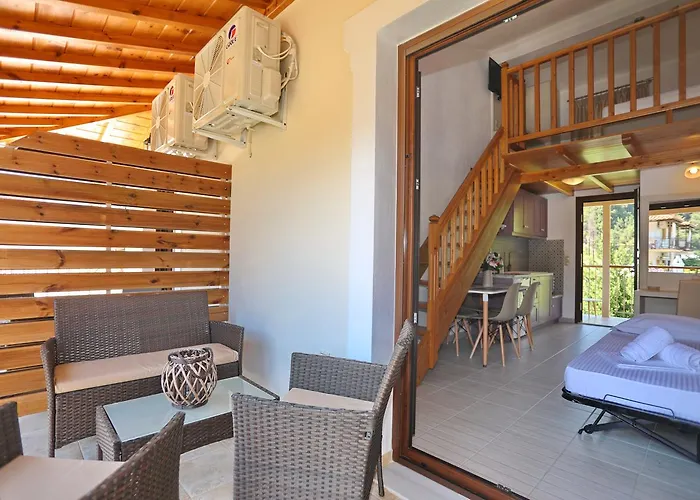 Smaragda Skopelos * Agnontas