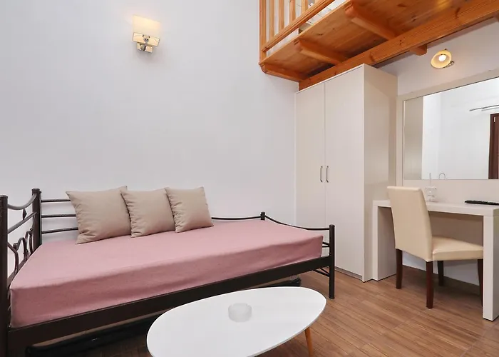 Smaragda Skopelos Agnontas